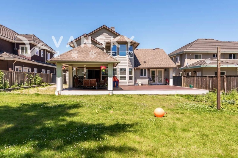 250109160703_backyard 2.jpg